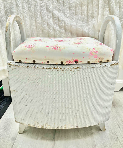 Shabby chic lloyd loom - chic,