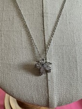 Sparkly Crystal Maple Leaf Necklace – Silver Tone – New