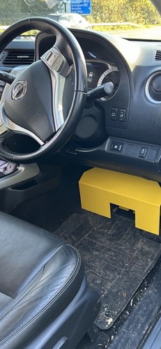 Nissan navara np300 - nissan, duty