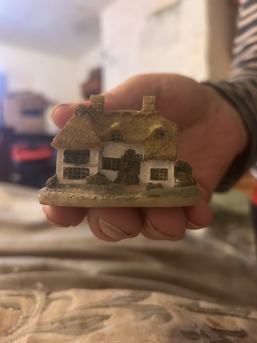Cottage ornament - cottage,