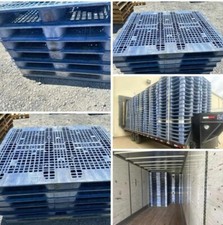 PLASTIC PALLETS 44" X 56"
