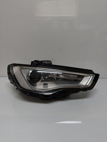 Audi drivers side - 8v, led