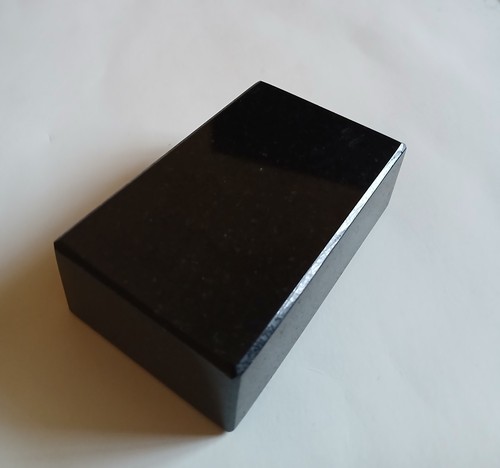 Black granite trophy base - black,