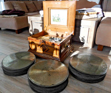 Polyphonic in magnificent