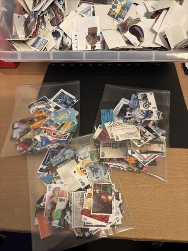 Job lot 100 commemorative - 100,