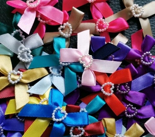 Small ribbon bows pre - small,