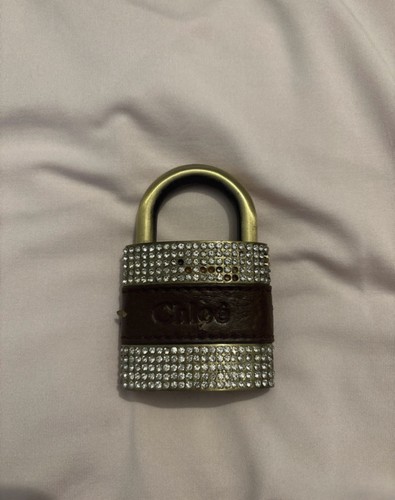 Chloe padlock accessory - padlock,