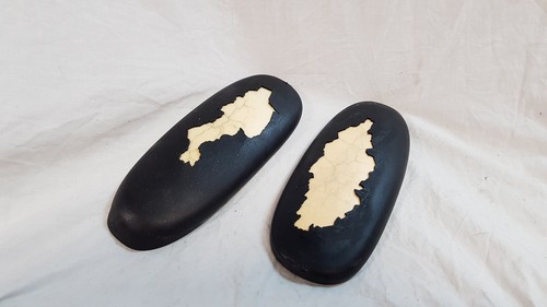 Damaged humanscale set of - damaged!!,