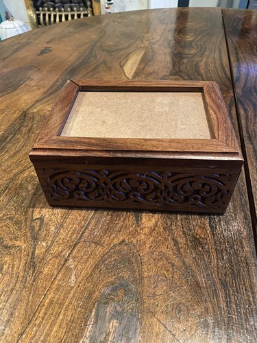 Wooden box photo - wooden,