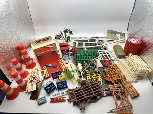 Corgi tomy esso - tomy,