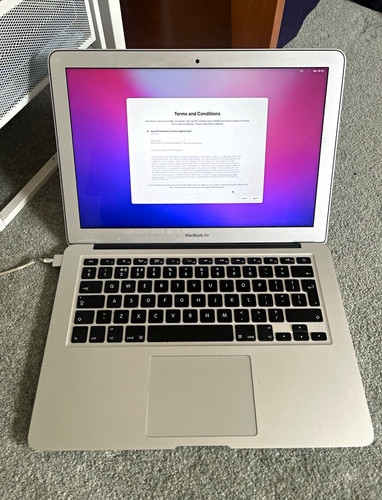 Apple macbook air early 2015 - apple,