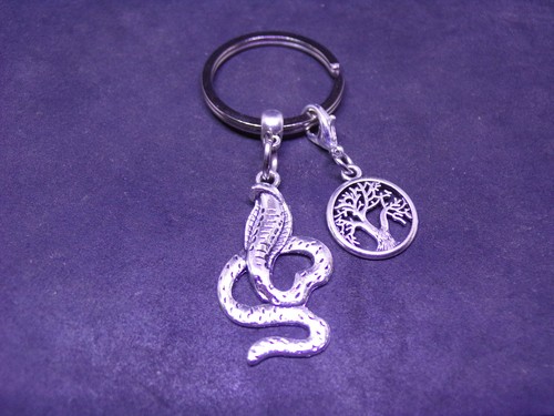Cobra snake keyring - cobra,