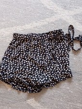 Ladies Floral Skort Size 12