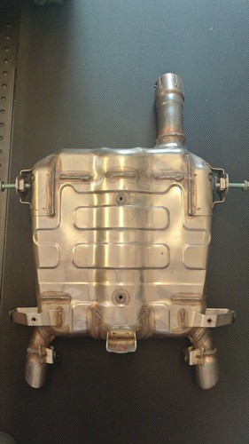 Suzuki gsr 600 exhaust - suzuki,