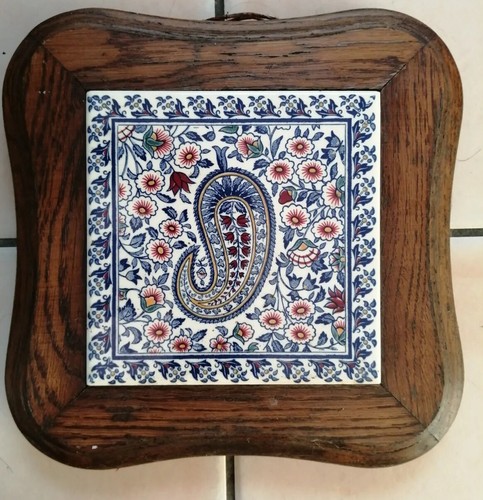 Oak framed victorian - victorian, paisley