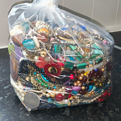 Mixed jewellery bag - mixed,