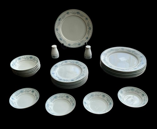 Noritake blue hill - 24, piece