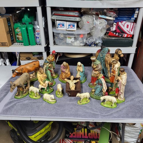 Vintage chalkware nativity - chalkware,