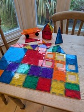 Playmags Magnetic Construction Toys Bundle 44 Pieces Plus A Wheel Base