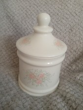 Hadida Bathroom Collection