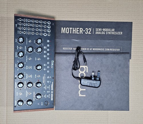 Moog mother semi modular - mother, 32