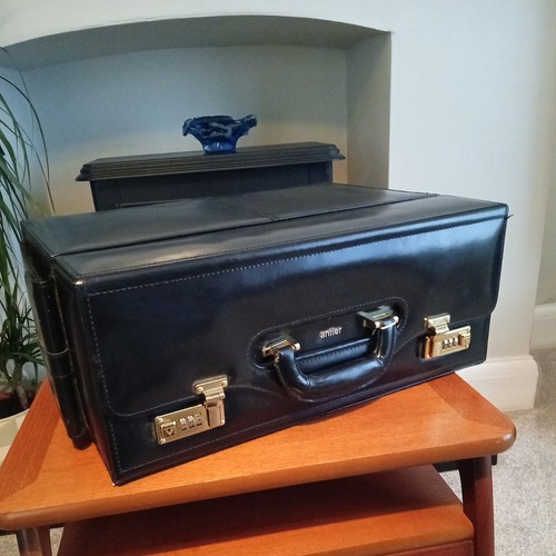 Vintage black leather pilot - vintage,