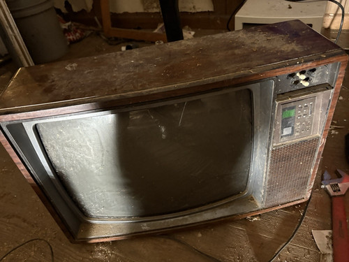 Rca vintage crt television set - rca,