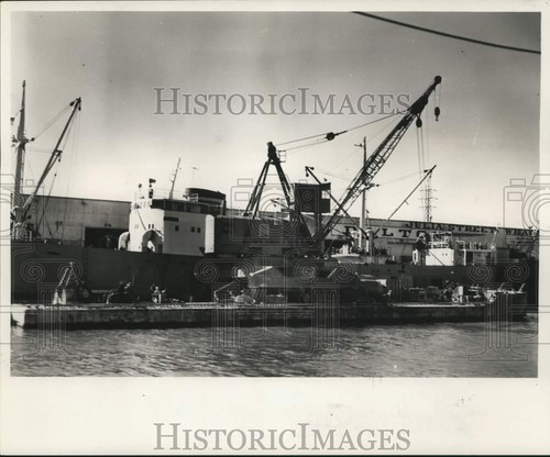 1962 press photo - port, new