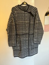 Primark Size 16 Black & White Jacket Cape Poncho Coat