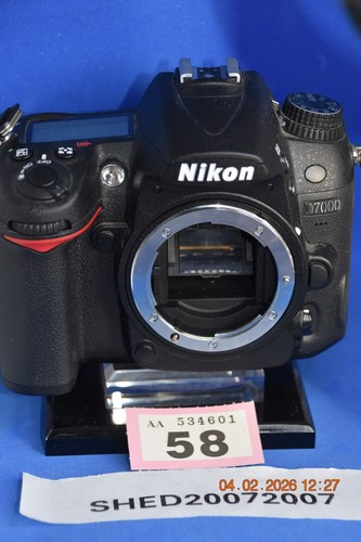 Nikon d7000 body low - nikon,