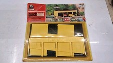 Hales Quickbuild Garage Model Kit Plastic OO Gauge