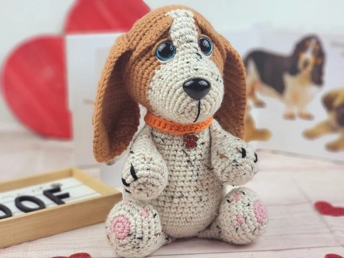 Basset hound dog - hound, crochet