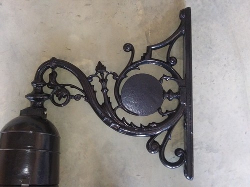 Vintage mount arm street light - vintage,