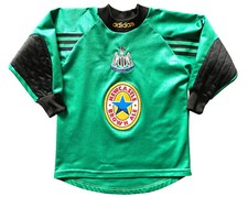 Newcastle Goalkeeper Shirt 1997 -98 (good) Small Boys 128