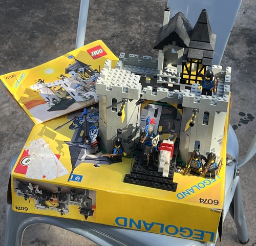 Lego castle 6074 black - lego,