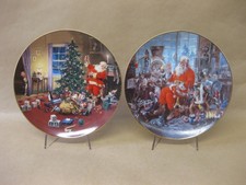 2 Hamilton Collection Plates Classic American Santas ~ Christmas Plates ~G.Hinke