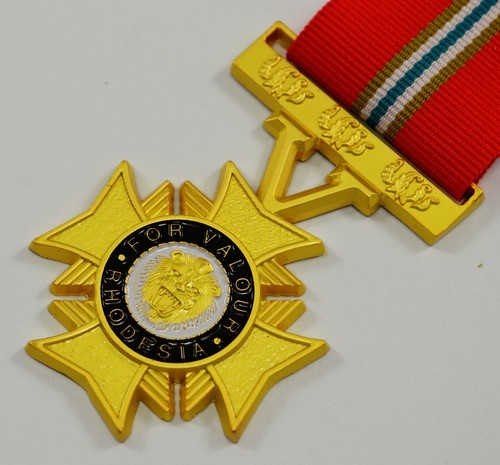 Full size grand - full, cross