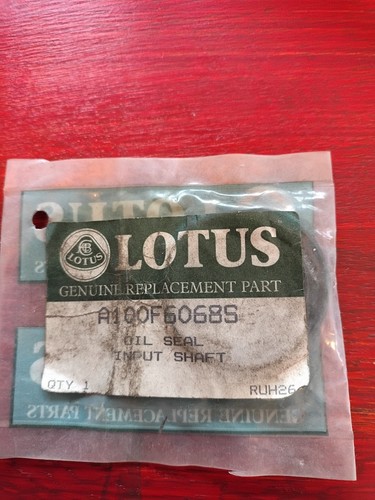 Lotus m100 oil seal - lotus, input