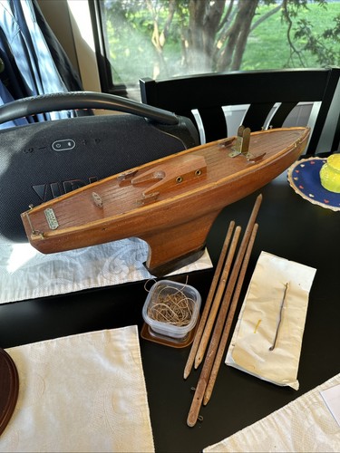 Antique french pond yacht - yacht, au