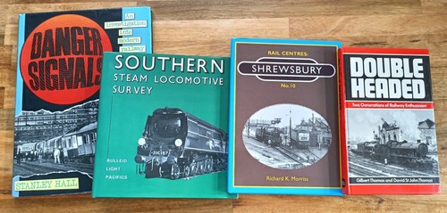 Steam railway locomotive - 4x,