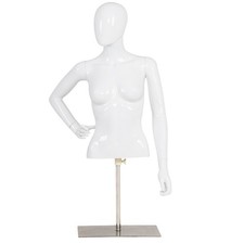 Female Mannequin Realistic