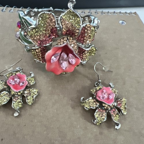 Enamel rhinestone flower - rhinestone,
