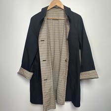 AQUASCUTUM London Reversible