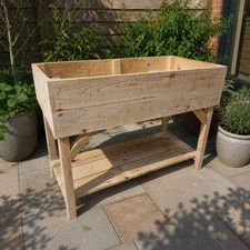 Garden planter free standing - planter-free,