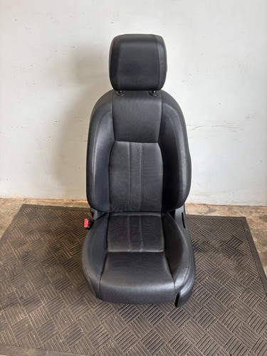 Discovery sport front seat - front,