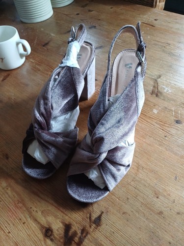 Very womens dusty - by,