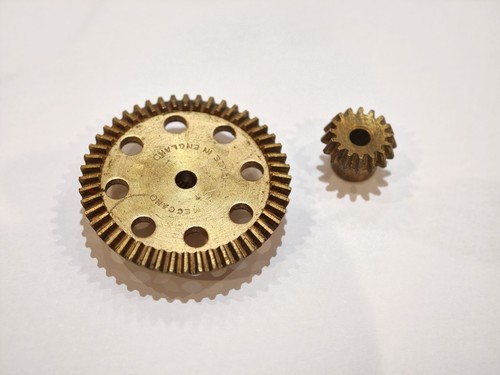 Meccano tooth and - 16, 48