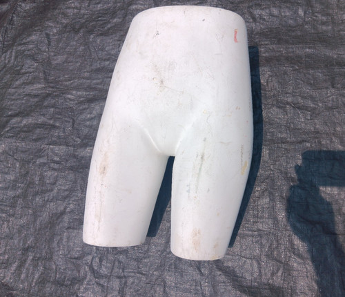 Old mannequin hips - , lower
