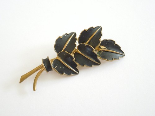 Brass colored vintage leaf - colored,