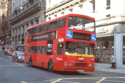 Bus photo first glasgow - -, vo61